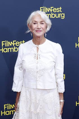 Helen Mirren bei der Ankunft zur Ehrung mit dem Douglas-Sirk-Preis am 29.09. 2026 im Cinemaxx im Rahmen vom 34. Filmfest in Hamburg Helen Mirren attends honoring ceremony with Douglas Sirk Award at Cinemaxx Dammtor on Septmeber 29, 2026 in Hamburg, Germany Douglas-Sirk-Preis fuer Helen Mirren beim 34. Filmfest in Hamburg