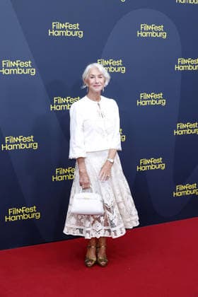 Helen Mirren bei der Ankunft zur Ehrung mit dem Douglas-Sirk-Preis am 29.09. 2026 im Cinemaxx im Rahmen vom 34. Filmfest in Hamburg Helen Mirren attends honoring ceremony with Douglas Sirk Award at Cinemaxx Dammtor on Septmeber 29, 2026 in Hamburg, Germany Douglas-Sirk-Preis fuer Helen Mirren beim 34. Filmfest in Hamburg