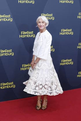 Helen Mirren bei der Ankunft zur Ehrung mit dem Douglas-Sirk-Preis am 29.09. 2026 im Cinemaxx im Rahmen vom 34. Filmfest in Hamburg Helen Mirren attends honoring ceremony with Douglas Sirk Award at Cinemaxx Dammtor on Septmeber 29, 2026 in Hamburg, Germany Douglas-Sirk-Preis fuer Helen Mirren beim 34. Filmfest in Hamburg