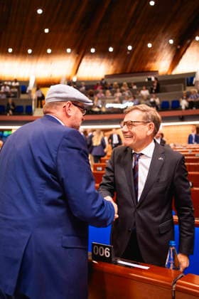 Johann Wadephul (CDU), Bundesaussenminister (rechts), aufgenommen im Rahmen seines Besuchs im Europarat in Strassburg, 29.09.2026. Fotografiert im Auftrag des Auswaertigen Amtes Strassburg Frankreich Copyright: xJulianexSonntagx