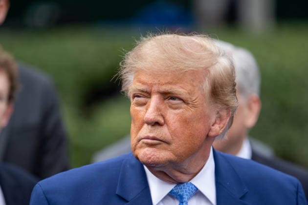 September 29, 2026, Washington, District Of Coulmbia, United States: President DONALD TRUMP speaks to reporters during a surprise gaggle with technology CEOs at the White House following a meeting focused on artificial intelligence. Washington United States - ZUMAk206 20260929_znp_k206_027 Copyright: xMattxKaminskyx
