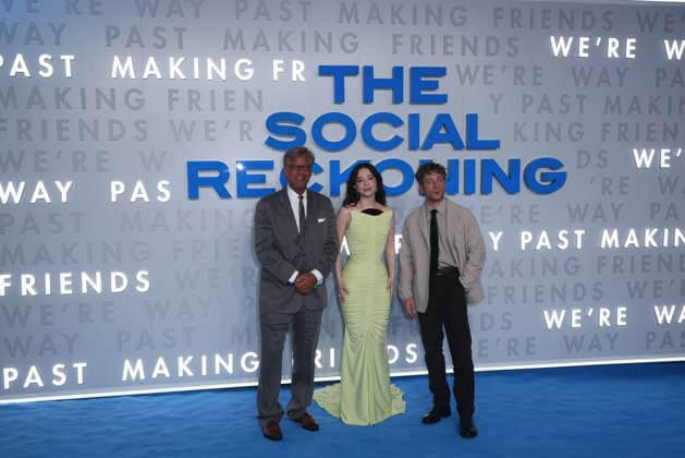 29 09 26 (L-R) Aaron Sorkin, Mikey Madison and Jeremy Allen White attends The Social Reckoning Gala Screening at Curzon Mayfair on September 29, 2026 in London, England. 29 09 26 The Social Reckoning Gala Screening at Curzon Mayfair on September 29, 2026 in London, England., Credit:Roger Alarcon Avalon United Kingdom, London  Copyright: xRogerxAlarconx xAvalonx 1139269048