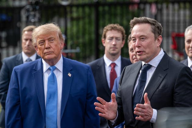 September 29, 2026, Washington, District Of Coulmbia, United States: ELON MUSK speaks during a surprise gaggle with President DONALD TRUMP and technology executives at the White House. Washington United States - ZUMAk206 20260929_znp_k206_034 Copyright: xMattxKaminskyx