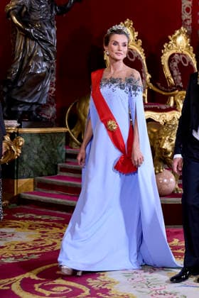 September 29, 2026, Madrid, Madrid, Spain: KING FELIPE VI of Spain and QUEEN LETIZIA of Spain receive the President of the French Republic, EMMANUEL MACRON, and First Lady BRIGITTE MACRON for an official dinner Madrid Spain - ZUMAc260 20260929_zep_c260_083 Copyright: xMikexChicorrox