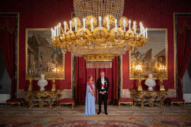 Spain s King Felipe VI and Queen Letizia welcome French President and his wife Brigitte Macron - Madrid EB Spain s King Felipe VI and Queen Letizia welcome French President and his wife Brigitte Macron as they arrive to attend a State dinner at Madrid s Royal Palace on September 29, 2026. Photo by Eliot Blondet ABACAPRESS.COM Madrid Spain Spain  Copyright: xBlondetxEliot ABACAx