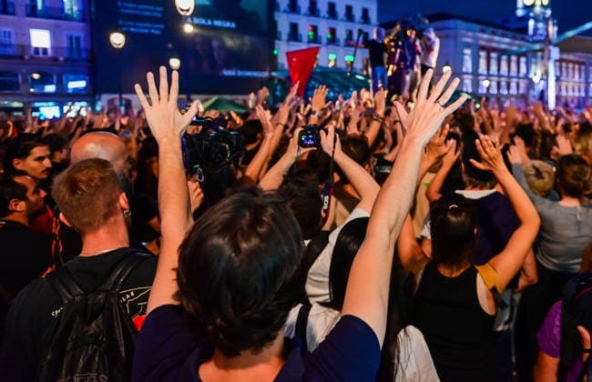 September 29, 2026, Madrid, Madrid, SPAIN: A large crowd gathers around the ongoing protest camp at Puerta del Sol in Madrid, Spain, on September 29, 2026. The square is packed with people showing their support for the housing protesters following reports and warnings about a possible attempt by neo-Nazi groups to forcefully remove the camp. The gathering takes place amid heightened tension surrounding the encampment, which was established after a demonstration demanding access to affordable housing. Madrid SPAIN - ZUMAz108 20260929_znp_z108_070 Copyright: xRichardxZubelzux
