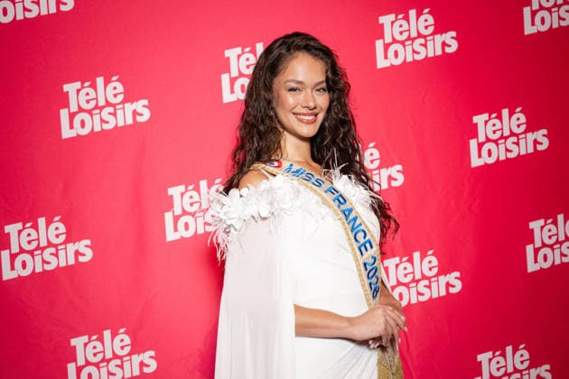 Tele Loisirs Awards - Paris Miss France 2026 Hinaupoko Deveze attends a photocall at the Tele Loisirs Awards 2026 at the Casino de Paris in Paris, France, on September 29, 2026. Photo by Alexis Jumeau ABACAPRESS.COM Paris France  Copyright: xJumeauxAlexis ABACAx
