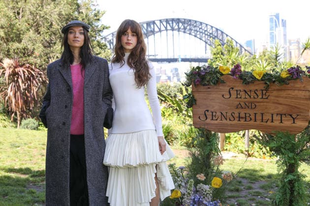 September 30, 2026: Sense and Sensibility cast members ESMo° CREED-MILES and DAISY EDGAR-JONES pose during a Photo Call at Wendy Whiteley s Secret Garden, Lavender Bay on September 30, 2026 in Sydney, NSW Australia - ZUMAa155 20260930_aaa_a155_008 Copyright: xChristopherxKhouryx