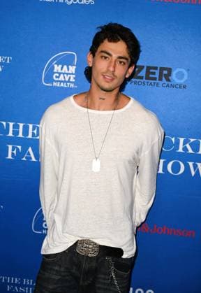Los Angles Ca Sept 29: Dylan Wolf at The 2026 Blue Jacket Fashion Show a benefit for Zero prostate cancer on September 29, 2026 Credit: Michael Mattes USA  - ZUMAa123 20260929_zaa_a123_053 Copyright: xAdMediax