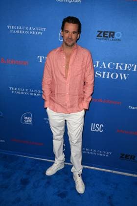 Los Angles Ca Sept 29: Sean Stewart at The 2026 Blue Jacket Fashion Show a benefit for Zero prostate cancer on September 29, 2026 Credit: Michael Mattes USA  - ZUMAa123 20260929_zaa_a123_097 Copyright: xAdMediax
