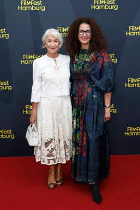 Helen Mirren und Malika Rabahallah bei der Premiere des Kinofilms Ein Talent fürs Morden A Talent for Murder und Douglas Sirk Award Verleihung auf dem 34. Filmfest Hamburg im Cinemaxx Dammtor. Hamburg, Deutschland, 29.09.2026