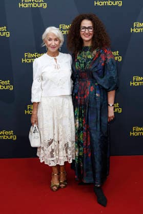 Helen Mirren und Malika Rabahallah bei der Premiere des Kinofilms Ein Talent fürs Morden A Talent for Murder und Douglas Sirk Award Verleihung auf dem 34. Filmfest Hamburg im Cinemaxx Dammtor. Hamburg, Deutschland, 29.09.2026