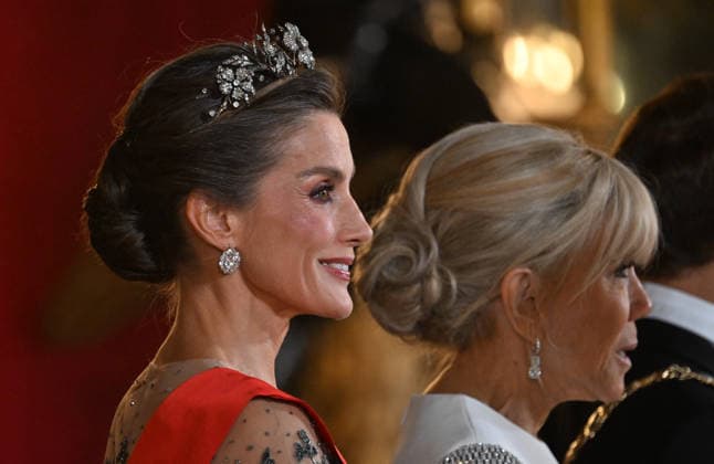 King Felipe VI of Spain, Queen Letizia of Spain, French President Emmanuel Macron, and his wife, First Lady Brigitte Macron, arrive at the gala dinner in honor of the French presidential couple at the Royal Palace in Madrid, Spain, on September 29, 2026. The French presidential couple is on a two-day official visit to Spain. Christian Liewig Bestimage King Felipe VI of Spain, Queen Letizia of Spain, French President Emmanuel Macron, and his wife, First Lady Brigitte Macron, arrive at the gala dinner in honor of the French presidential couple at the Royal Palace in Madrid, Spain, on September 29, 2026. The French presidential couple is on a two-day official visit to Spain. Madrid, Spain Copyright: xChristianxLiewigx xBestimagexChristianxLiewigx xBestimagex