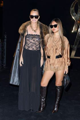 Laeticia Hallyday and her daughter Joy at the Saint Laurent Women’s Ready-to-Wear Spring Summer 2027 show photocall during Paris Fashion Week (PFW) at the Trocadéro Fountain in Paris, France, on September 29, 2026. Olivier Borde, Bestimage. Photocall for the Saint Laurent Women’s Ready-to-Wear Spring Summer 2027 show during Paris Fashion Week (PFW) at the Trocadéro Fountain in Paris, France, on September 29, 2026. France  Copyright: xOLIVIERxBORDEx xBESTIMAGExOLIVIERxBORDEx xBESTIMAGEx