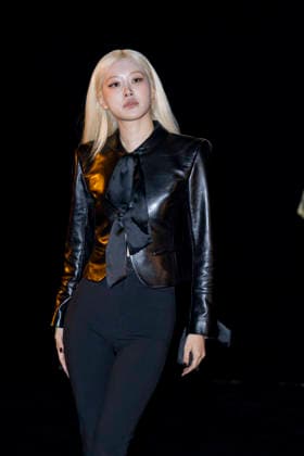 Rosé at the Saint Laurent Women’s Ready-to-Wear Spring Summer 2027 show photocall during Paris Fashion Week (PFW) at the Trocadéro Fountain in Paris, France, on September 29, 2026 Olivier Borde Bestimage photocall for the Saint Laurent Women’s Ready-to-Wear Spring Summer 2027 show during Paris Fashion Week (PFW) at the Trocadéro Fountain in Paris, France, on September 29, 2026 France  Copyright: xOLIVIERxBORDEx xBESTIMAGExOLIVIERxBORDEx xBESTIMAGEx