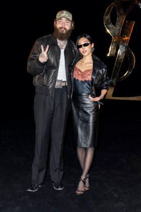 Post Malone, Christy Lee Photocall for the Saint Laurent Women’s Ready-to-Wear Spring Summer 2027 show during Paris Fashion Week (PFW) at the Trocadéro Fountain in Paris, France, on September 29, 2026 Olivier Borde Bestimage photocall for the Saint Laurent Women’s Ready-to-Wear Spring Summer 2027 show during Paris Fashion Week (PFW) at the Trocadéro Fountain in Paris, France, on September 29, 2026 France  Copyright: xOLIVIERxBORDEx xBESTIMAGExOLIVIERxBORDEx xBESTIMAGEx