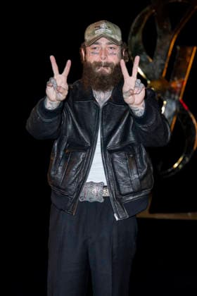 Post Malone at the Saint Laurent Women’s Ready-to-Wear Spring Summer 2027 show photocall during Paris Fashion Week (PFW) at the Trocadéro Fountain in Paris, France, on September 29, 2026. Olivier Borde, Bestimage. Photocall for the Saint Laurent Women’s Ready-to-Wear Spring Summer 2027 show during Paris Fashion Week (PFW) at the Trocadéro Fountain in Paris, France, on September 29, 2026. France  Copyright: xOLIVIERxBORDEx xBESTIMAGExOLIVIERxBORDEx xBESTIMAGEx