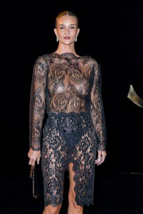 Rosie Huntington-Whiteley at the Saint Laurent Women s Ready-to-Wear Spring Summer 2027 show photocall during Paris Fashion Week (PFW) at the Trocadéro Fountain in Paris, France, on September 29, 2026. Olivier Borde, Bestimage: Photocall for the Saint Laurent Women’s Ready-to-Wear Spring Summer 2027 show during Paris Fashion Week (PFW) at the Trocadéro Fountain in Paris, France, on September 29, 2026. France  Copyright: xOLIVIERxBORDEx xBESTIMAGExOLIVIERxBORDEx xBESTIMAGEx