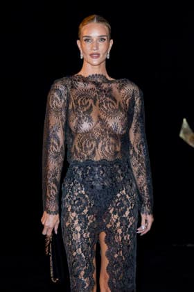 Rosie Huntington-Whiteley at the Saint Laurent Women s Ready-to-Wear Spring Summer 2027 show photocall during Paris Fashion Week (PFW) at the Trocadéro Fountain in Paris, France, on September 29, 2026. Olivier Borde, Bestimage: Photocall for the Saint Laurent Women’s Ready-to-Wear Spring Summer 2027 show during Paris Fashion Week (PFW) at the Trocadéro Fountain in Paris, France, on September 29, 2026. France  Copyright: xOLIVIERxBORDEx xBESTIMAGExOLIVIERxBORDEx xBESTIMAGEx