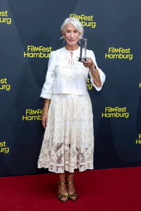 ABB FILMFEST- Dame Helen Mirren die britische Schauspielerin Preistraegerin bei der Verleihung des Douglas Sirk Preis Roter Teppich auf dem FilmFest Hamburg 2026 im Kino Cinemaxx Dammtor in Hamburg am 29.09.2026 Hamburg Deutschland