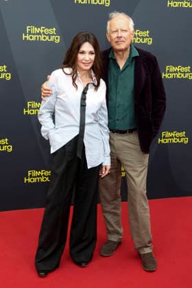 ABB FILMFEST- Iris Berben mit Axel Milberg zu Gast auf dem roten Teppich bei der Premiere des Films Die dritte Hochzeit auf dem FilmFest Hamburg 2026 im Kino Cinemaxx Dammtor in Hamburg am 29.09.2026 Hamburg Deutschland