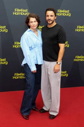 ABB FILMFEST- Kostja Ullmann, Henriette Confurius zu Gast auf dem roten Teppich bei der Premiere des Films Die dritte Hochzeit auf dem FilmFest Hamburg 2026 im Kino Cinemaxx Dammtor in Hamburg am 29.09.2026 Hamburg Deutschland