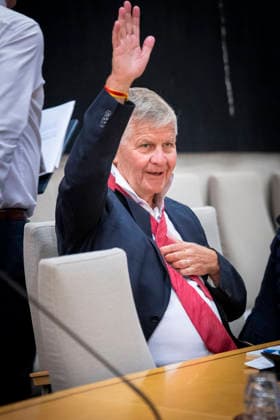 Epstein-horing starter i Stortinget Oslo 20260930. Tidligere klima- og miljovernminister og utviklingsminister Erik Solheim under Stortingets kontroll- og konstitusjonskomitÃ apne horing om praksisen i Utenriksdepartementet og Jeffrey Epsteins nettverk i Norge. Foto: Heiko Junge NTB Oslo Norge Y8CI234WPBo EDITORIAL USE ONLY Ref:_BNC_POLY8CI234WPBo.jpg Copyright: xHeikoxJungex xNTBx