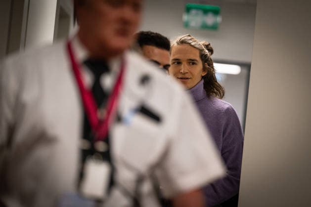 September 30, 2026, Budapest, Budapest, Hungary: German antifa activist MAJA T. arrives to the Budapest-Capital Regional Court of Appeal under heavy guard on 30 September, 2026 Budapest Hungary - ZUMAa256 20260930_zip_a256_001 Copyright: xDanielxAlfoldix