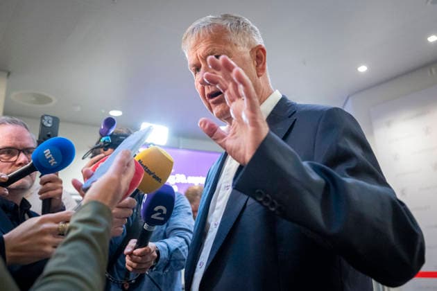 Epstein-horing starter i Stortinget Oslo 20260930. Tidligere klima- og miljovernminister og utviklingsminister Erik Solheim under Stortingets kontroll- og konstitusjonskomitÃ apne horing om praksisen i Utenriksdepartementet og Jeffrey Epsteins nettverk i Norge. Foto: Heiko Junge NTB Oslo Norge xEhoDW_k8TE EDITORIAL USE ONLY Ref:_BNC_POLxEhoDW_k8TE.jpg Copyright: xHeikoxJungex xNTBx