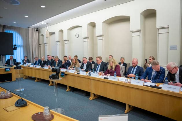 Epstein-horing starter i Stortinget Oslo 20260930. Stortingets kontroll- og konstitusjonskomitÃ har apen horing om praksisen i Utenriksdepartementet og Jeffrey Epsteins nettverk i Norge. Foto: Heiko Junge NTB Oslo Norge u5FlGG51dJw EDITORIAL USE ONLY Ref:_BNC_POLu5FlGG51dJw.jpg Copyright: xHeikoxJungex xNTBx