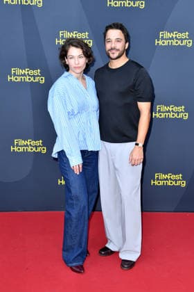 Henriette Confurius und Kostja Ullmann beim FilmFest Hamburg Premiere Die dritte Hochzeit in Hamburg am 29.09.2026