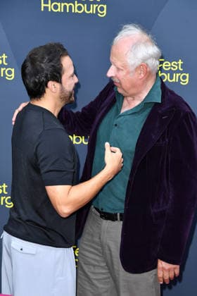Kostja Ullmann und Axel Milberg beim FilmFest Hamburg Premiere Die dritte Hochzeit in Hamburg am 29.09.2026