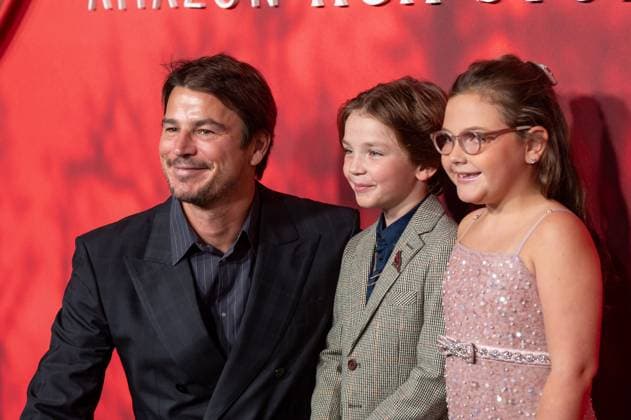 Amazon MGM Studios Verity New York Premiere, New York, NY, USA - 29 Sep (L-R) Josh Hartnett, Brady Wagner and Sienna Kulovitz attend Celebrities attend Amazon MGM Studios Verity New York Premiere at AMC Lincoln Square 13 on September 29, 2026 in New York City. New York United States Copyright: xRonxAdarx xSOPAxImagesx Ron-Adar-1455098