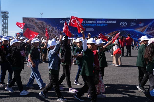 TEKNOFEST Southeast in Turkiye s Sanliurfa SANLIURFA, TURKIYE - SEPTEMBER 30 : TEKNOFEST Southeast, world s largest aviation, space, and technology festival opens its doors to visitors at the Sanliurfa GAP Airport for its 15th edition in Sanliurfa, Turkiye on September 30, 2026. Adem Kutucu Anadolu Sanliurfa Turkey. Editorial use only. Please get in touch for any other usage.  Copyright: x2026xAnadoluxAdemxKutucux