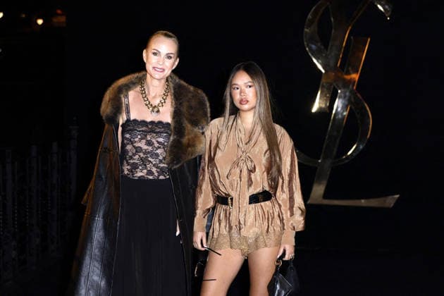 Laeticia Hallyday and her daughter Joy at the photocall for the Saint Laurent Women’s Ready-to-Wear Spring Summer 2027 show during Paris Fashion Week (PFW) at the Fontaine du Trocadéro in Paris, France, on September 29, 2026 Olivier Borde Bestimage Laeticia Hallyday and her daughter Joy at the photocall for the Saint Laurent Women’s Ready-to-Wear Spring Summer 2027 show during Paris Fashion Week (PFW) at the Trocadéro Fountain in Paris, France, on September 29, 2026 Paris, France  Copyright: xOLIVIERxBORDEx xBESTIMAGExOLIVIERxBORDEx xBESTIMAGEx