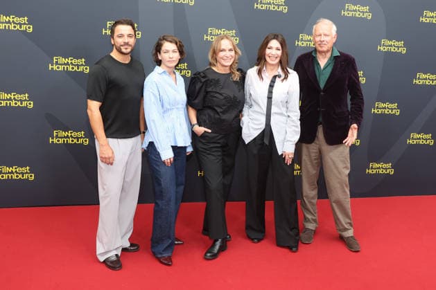 FILMFEST HAMBURG 2026 - Tag 5 Kostja Ullmann, Henriette Confurius, Miriam Unger, Iris Berben, Axel Milberg, Die dirtte Hochzeit, Filmfest Hamburg, Cinmeaxx, 29.09.2026 Copyright: xEventpressxBecherx