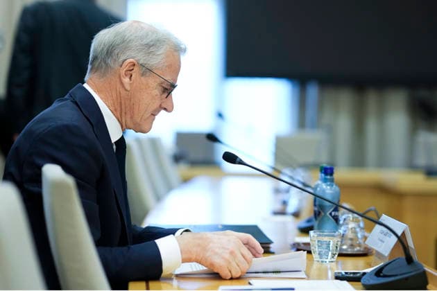 Anen horing om Jeffrey Epsteins nettverk i Norge Oslo 20260930. Statsminister Jonas Gahr Store (Ap) under Stortingets kontroll- og konstitusjonskomitÃ apne horing om praksisen i Utenriksdepartementet og Jeffrey Epsteins nettverk i Norge. Foto: Cornelius Poppe NTB Oslo Norge JSJiYtyjgwg EDITORIAL USE ONLY Ref:_BNC_POLJSJiYtyjgwg.jpg Copyright: xCorneliusxPoppex xNTBx