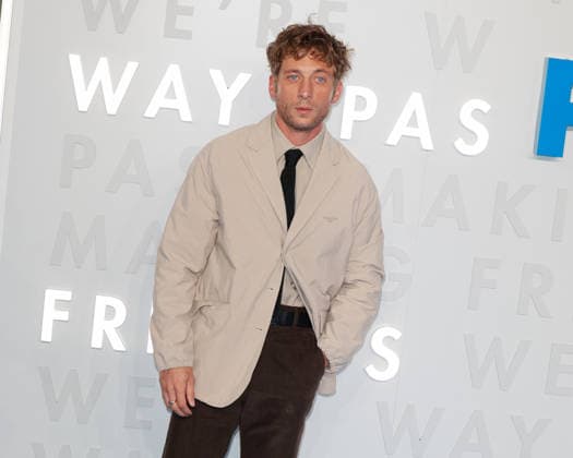 September 29, 2026, London, United Kingdom: Jeremy Allen White attends The Social Reckoning Gala Screening held at the Curzon Mayfair, London. London United Kingdom - ZUMAs197 20260929_aaa_s197_599 Copyright: xMarioxMitsisx