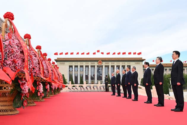 (260930) -- BEIJING, Sept. 30, 2026 -- Chinese President Xi Jinping and other leaders of the Communist Party of China and the state including Li Qiang, Zhao Leji, Wang Huning, Cai Qi, Ding Xuexiang, Li Xi and Han Zheng attend a ceremony to present flower baskets to fallen national heroes at Tian anmen Square in Beijing, capital of China, Sept. 30, 2026. The event was held to mark Martyrs Day. Observed on Sept. 30, one day before National Day, the day commemorates those who gave their lives for national independence and prosperity. ) CHINA-BEIJING-LEADERS-MARTYRS DAY-CEREMONY (CN) LixXiang