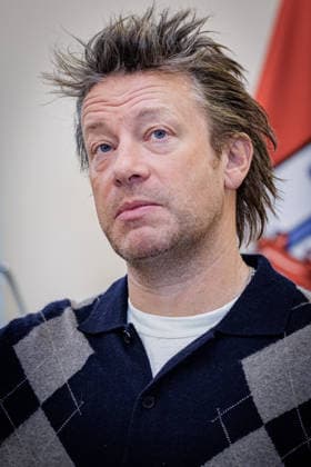 30.09.2026. Düsseldorf. Starkoch Jamie Oliver zu Besuch im Düsseldorfer Rathaus. Düsseldorf Rathaus Nordrhein-Westfalen Deutschland