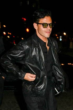 Rami Malek is back at his hotel after the Saint Laurent after-party during Paris Fashion Week on September 30, 2026. Gedeon Taieb, Bestimage. Rami Malek is back at his hotel after the Saint Laurent after-party during Paris Fashion Week on September 30, 2026, in Paris, France.  Copyright: xGedeonxTaiebx xBestimagexGedeonxTaiebx xBestimagex