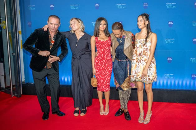 8th Cineroman Festival - Un Jeux Dangereux Red Carpet Vincent Perez, Valeria Bruni-Tedeschi, Zahia Deha, Karine Silla and Tess Silla attend the red carpet for Karine Silla s film Un jeux dangereux at the Cineroman festival, dedicated exclusively to films adapted from literary work, in Pathe Gare du Sud in Nice, France, on September 29, 2026. Photo by Laurent Coust ABACAPRESS.COM Nice Provence-Alpes-Cote d Azur France  Copyright: xCoustxLaurent ABACAx