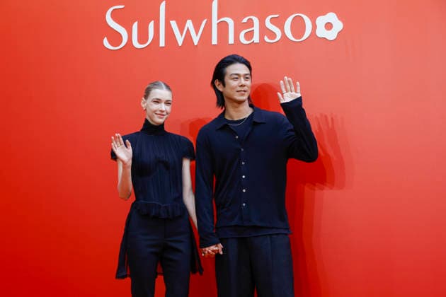 South Korean celebrities attend Amorepacific exhibition in Seoul South Korean rapper Beenzino (R) and his wife, German model Stefanie Michova, pose during the opening of the Secret Garden, Crafted in Time exhibition by South Korea s leading cosmetics company Amorepacific in Seoul, South Korea, on September 30, 2026. Seoul South Korea  Copyright: xMatrixxImagesx xJungxUi-Chelx