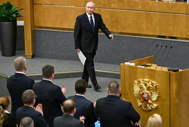 Russia Parliament 9254543 30.09.2026 Russian President Vladimir Putin walks to a podium before delivering a speech during the first plenary session of Russia s ninth State Duma, the lower house of parliament, in Moscow, Russia. Maksim Blinov Sputnik Moscow Russia  Copyright: xMaksimxBlinovx