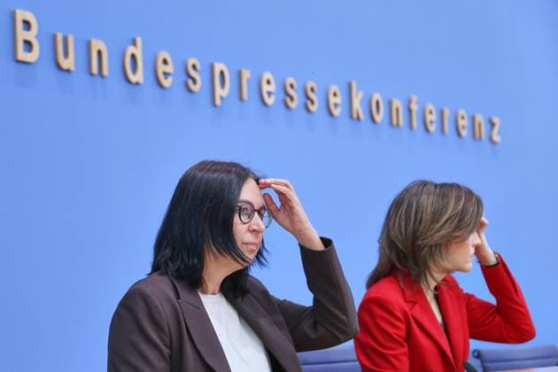 Berlin, Deutschland, 30.09.2026: Bundespressekonferenz: Bericht der Beauftragten der Bundesregierung für Ostdeutschland: Marion Reiser, Institut für Politikwissenschaft und Zentrum für Rechtsextremismusforschung, Demokratiebildung und gesellschaftliche Integration (KomRex), Friedrich-Schiller-Universität Jena und Staatsministerin Elisabeth Kaiser, MdB, Beauftragte der Bundesregierung für Ostdeutschland Copyright: xdtsxNachrichtenagenturx dts_136862