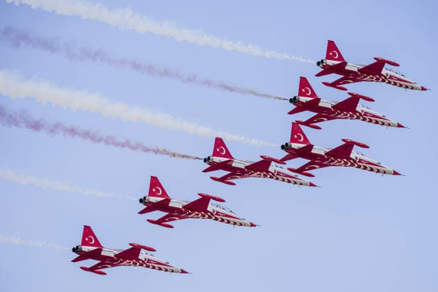 Turkish Stars perform as TEKNOFEST Southeast opens in Sanliurfa SANLIURFA, TURKIYE - SEPTEMBER 30: The Turkish Stars aerobatic team performs a demonstration flight during TEKNOFEST Southeast, world s largest aviation, space, and technology festival at the Sanliurfa GAP Airport for its 15th edition in Sanliurfa, Turkiye on September 30, 2026. Agit Erdi Ulukaya Anadolu Sanliurfa Turkey. Editorial use only. Please get in touch for any other usage.  Copyright: x2026xAnadoluxAgitxErdixUlukayax
