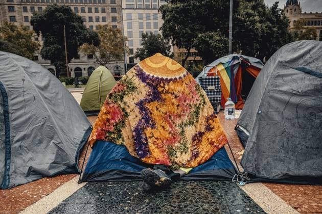 September 30, 2026, Barcelona, Catalonia, Spain: Protesters gather at a tent camp in BarcelonaÃ¢â‚¬â ¢s PlaoÂßa de Catalunya to demand affordable housing and an end to evictions amid nationwide protests over SpainÃ¢â‚¬â ¢s housing crisis. Barcelona Spain - ZUMAo105 20260930_fap_o105_013 Copyright: xMatthiasxOesterlex