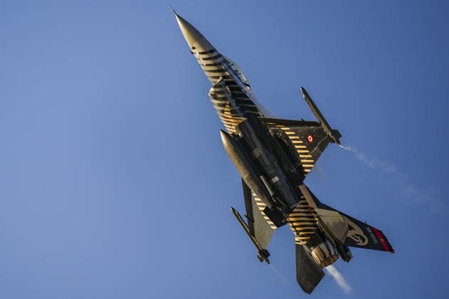 TEKNOFEST Southeast in Turkiye s Sanliurfa SANLIURFA, TURKIYE - SEPTEMBER 30: SOLOTURK, the aerobatic demonstration team of the Turkish Air Force, performs an airshow during TEKNOFEST Southeast, world s largest aviation, space, and technology festival at the Sanliurfa GAP Airport for its 15th edition in Sanliurfa, Turkiye on September 30, 2026. Agit Erdi Ulukaya Anadolu Sanliurfa Turkey. Editorial use only. Please get in touch for any other usage.  Copyright: x2026xAnadoluxAgitxErdixUlukayax