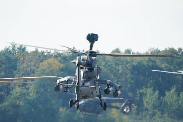 Celle, Deutschland, Europa. Die Heeresfliegertruppe der Bundeswehr präsentiert bei der Leistungsschau auf dem Flugplatz Celle ihre Fähigkeiten, Einsatzbereitschaft und verschiedene Luftfahrtsysteme. Die Veranstaltung folgt auf die NATO-Zertifizierungsübung GRÜNER FALKE 2026 und umfasst Präsentationen, technische Einblicke sowie eine Flugvorführung mit mehr als 35 Hubschraubern. Copyright: xAymanxAlahmedx