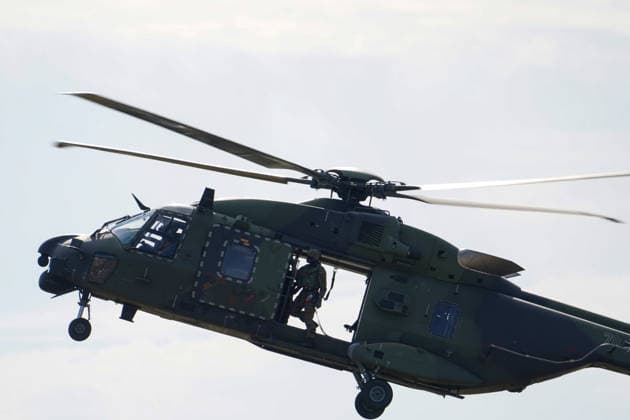 Celle, Deutschland, Europa. Die Heeresfliegertruppe der Bundeswehr präsentiert bei der Leistungsschau auf dem Flugplatz Celle ihre Fähigkeiten, Einsatzbereitschaft und verschiedene Luftfahrtsysteme. Die Veranstaltung folgt auf die NATO-Zertifizierungsübung GRÜNER FALKE 2026 und umfasst Präsentationen, technische Einblicke sowie eine Flugvorführung mit mehr als 35 Hubschraubern. Copyright: xAymanxAlahmedx